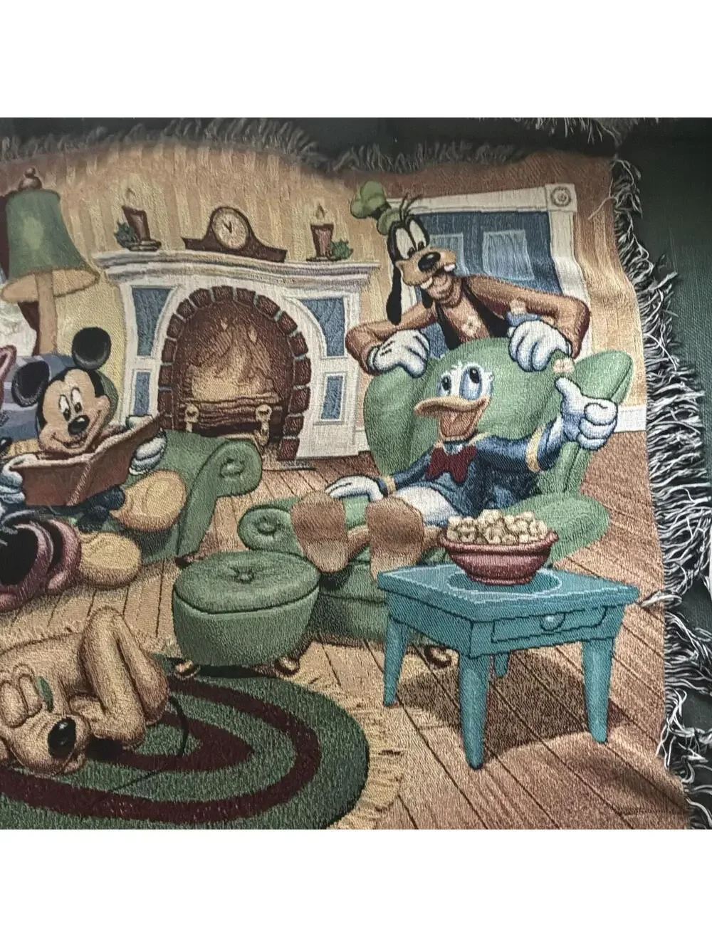Disney Woven Tapestry Blanket Mickey Minnie Pluto Donald Goofy Walt Disney World